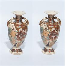 Lotto 163 - Coppia di piccoli vasi cinesi