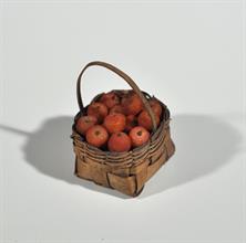Lotto 12 - Cestino con mele