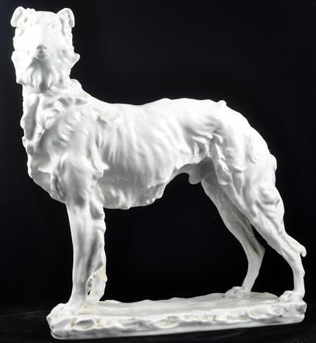 Lotto 220 - Scultura in porcellana