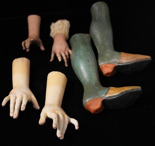 Lotto 259 - Accessori vari