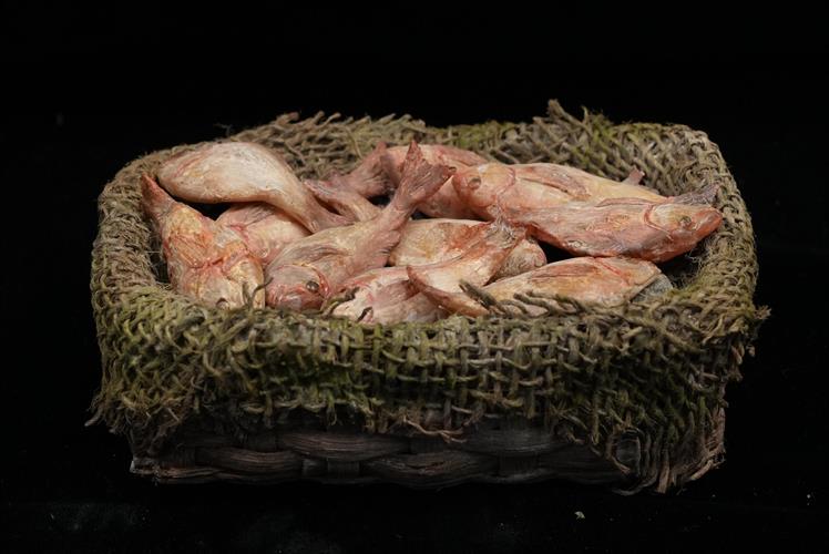 Lotto 262 - Cestino con pesci