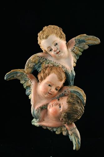 Lotto 3 - Gruppo di tre cherubini